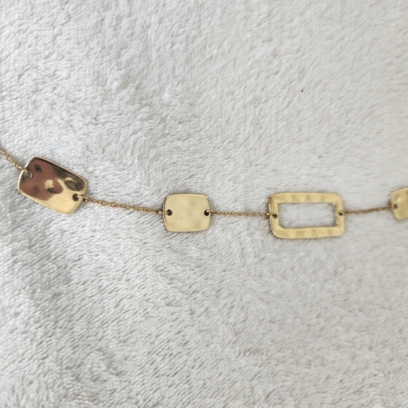 Jewelry - Elegant Gold Geometric Necklace